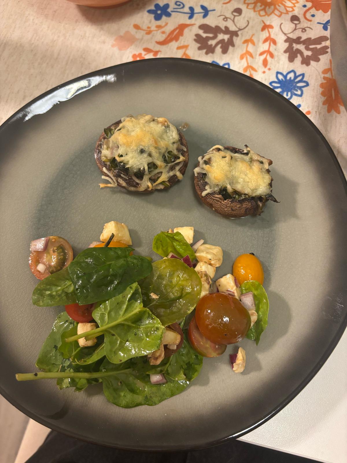 Gefüllte Champignons mit Spinat